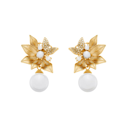 Brinco Dourado com Folhas em Zircônia e Pérolas