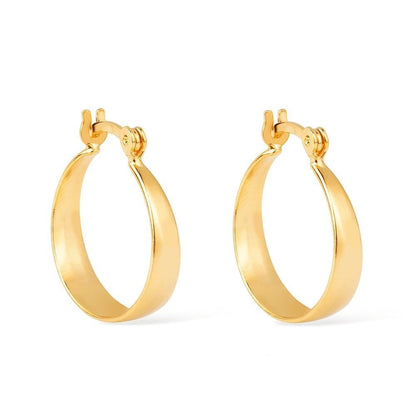 Brinco Dourado de Argola Média Lisa Chapada